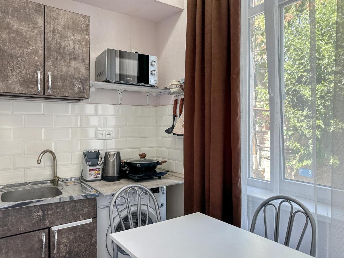 Old Apartment *